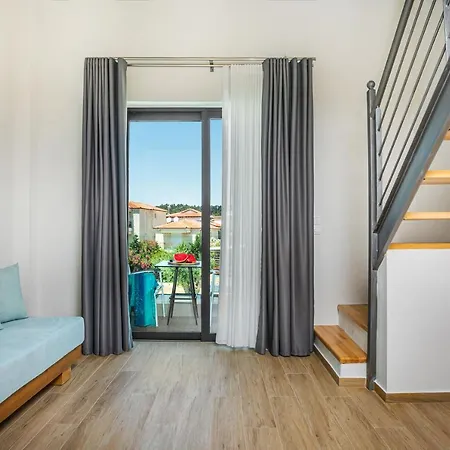 Alexmare Fourka Hotel