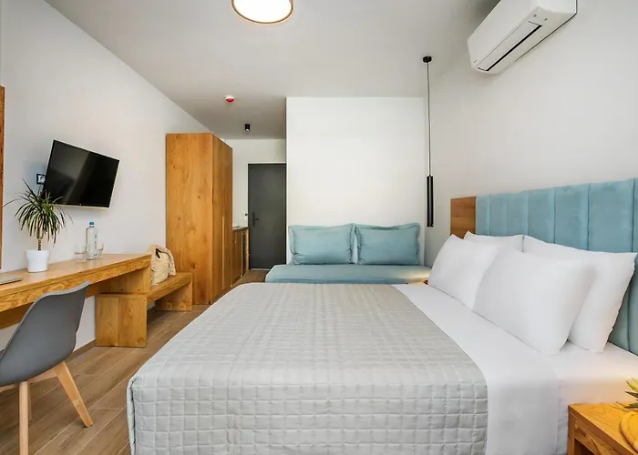 Alexmare Fourka Hotel *